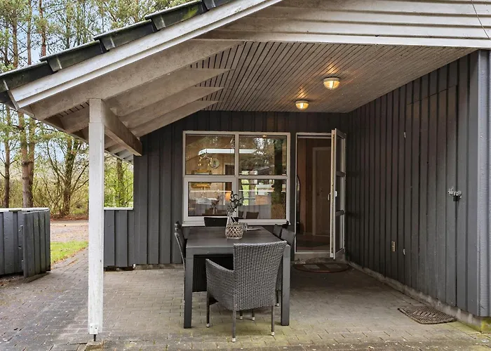 Feriehus Stunning In With Sauna *